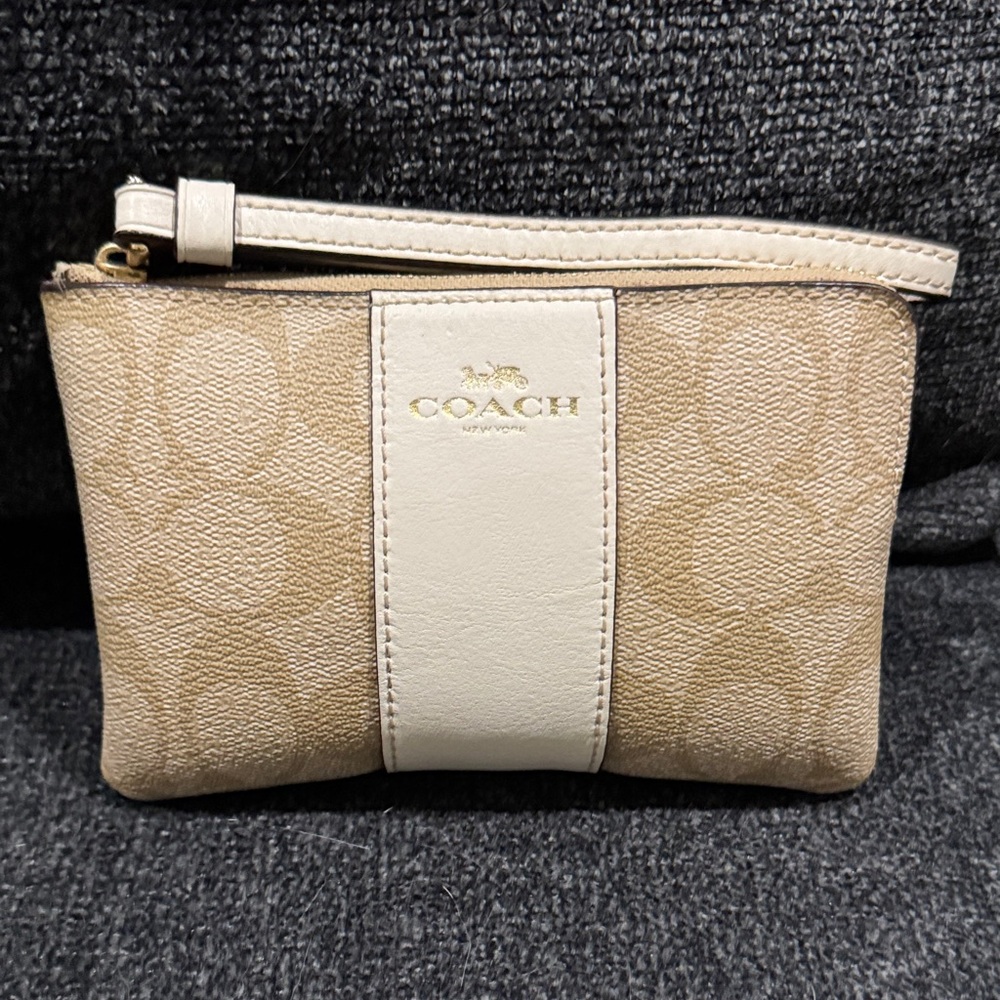 COACH Beige and Cream Signature Canvas Wristlet